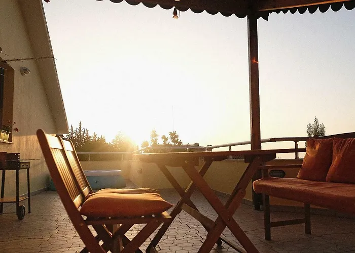 Friends Terrace * 地拉那